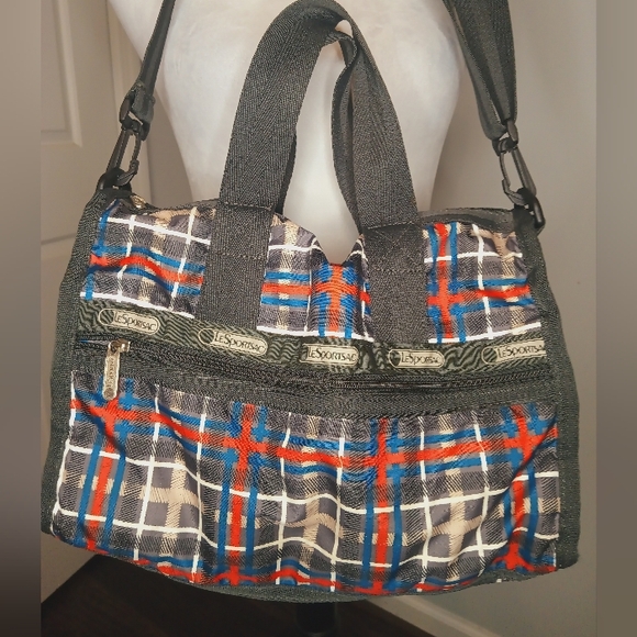 Le Sportsac Essential Small Weekender Plaid Adjustable Bag - Picture 2 of 5
